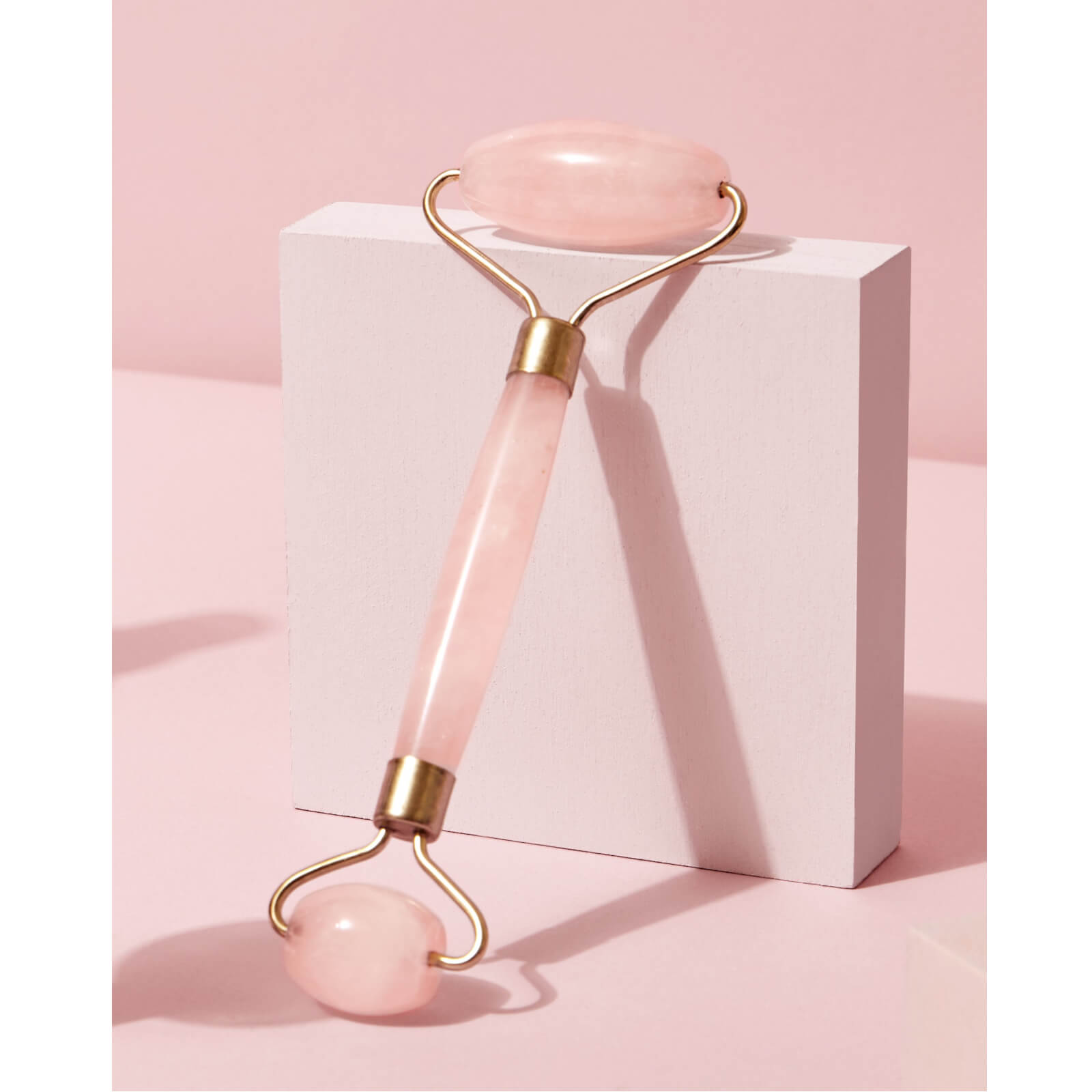 12281832_1394713196355553