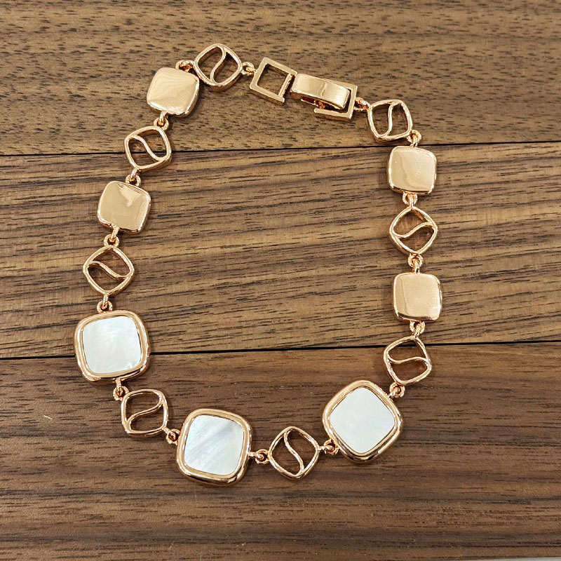 photo_2025-10-13_12-23-11