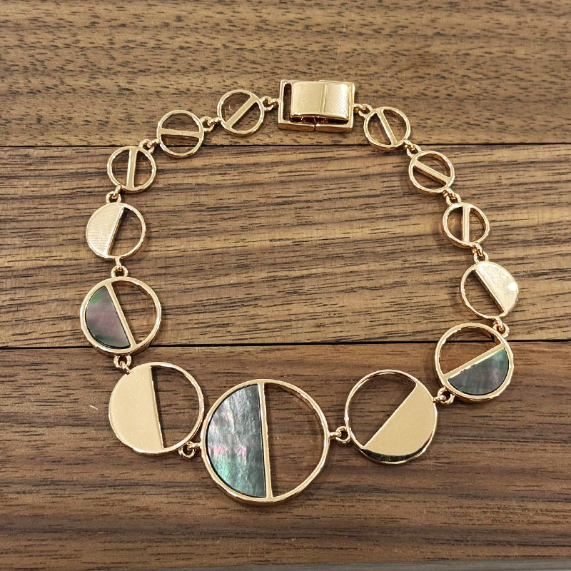 photo_1_2025-10-13_12-37-42