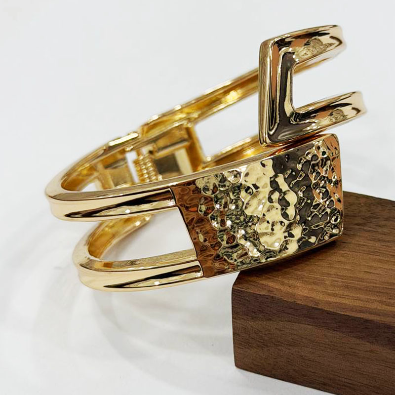 photo_1_2025-11-10_14-36-24