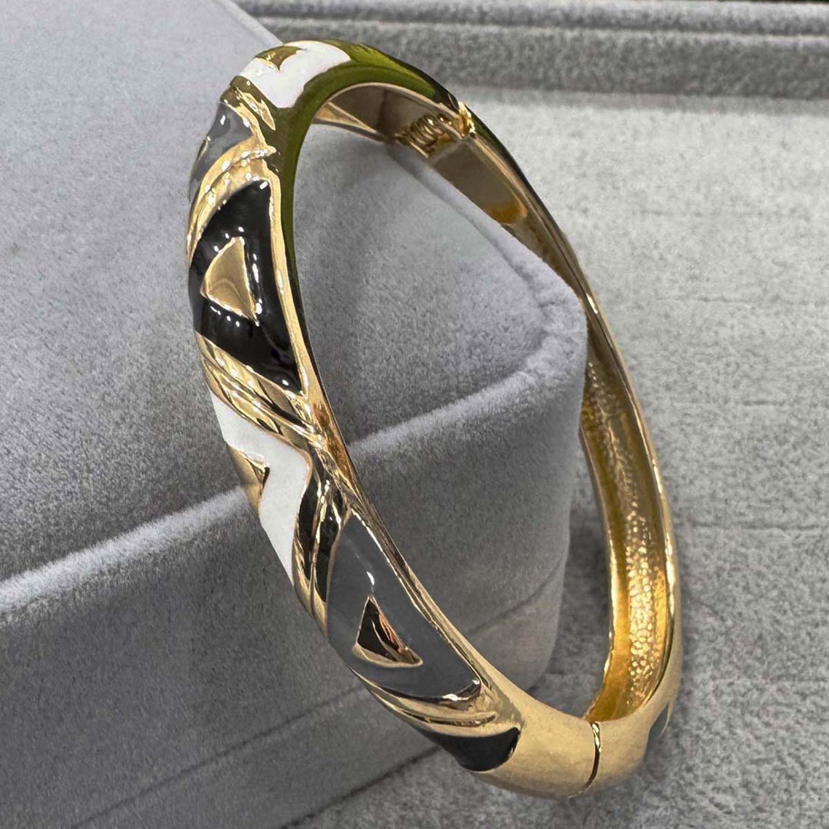 image-24-01-25-11-30-2