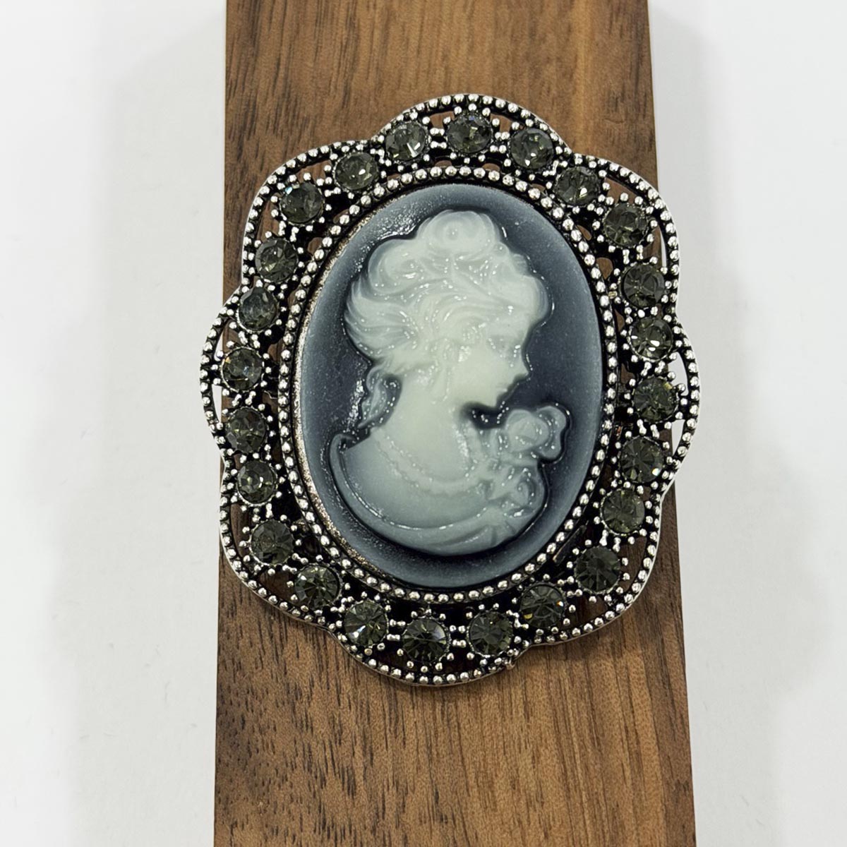 image-17-11-25-12-17-2