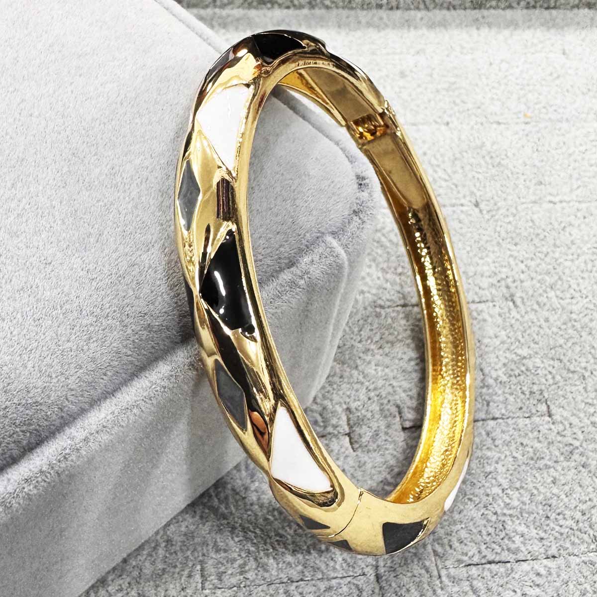 image-24-01-25-12-50