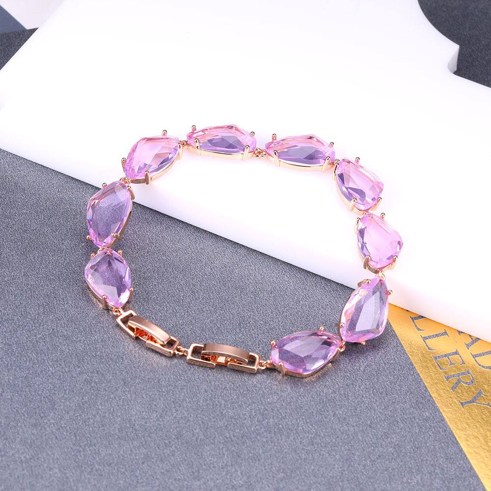 photo_6_2025-10-12_10-43-52